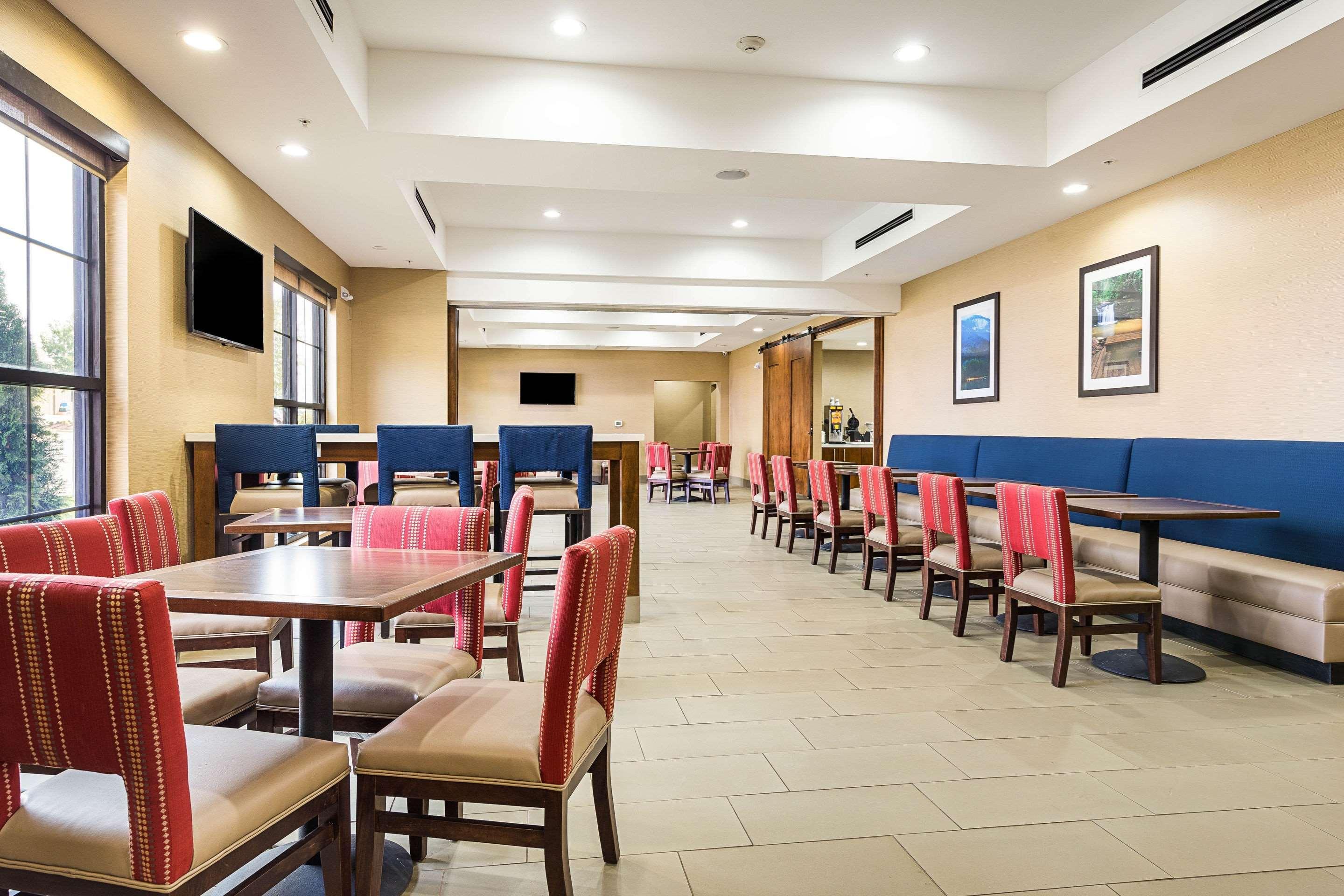 Comfort Suites Greenville South Piedmont Exterior foto